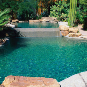 Two tiered freeform pool